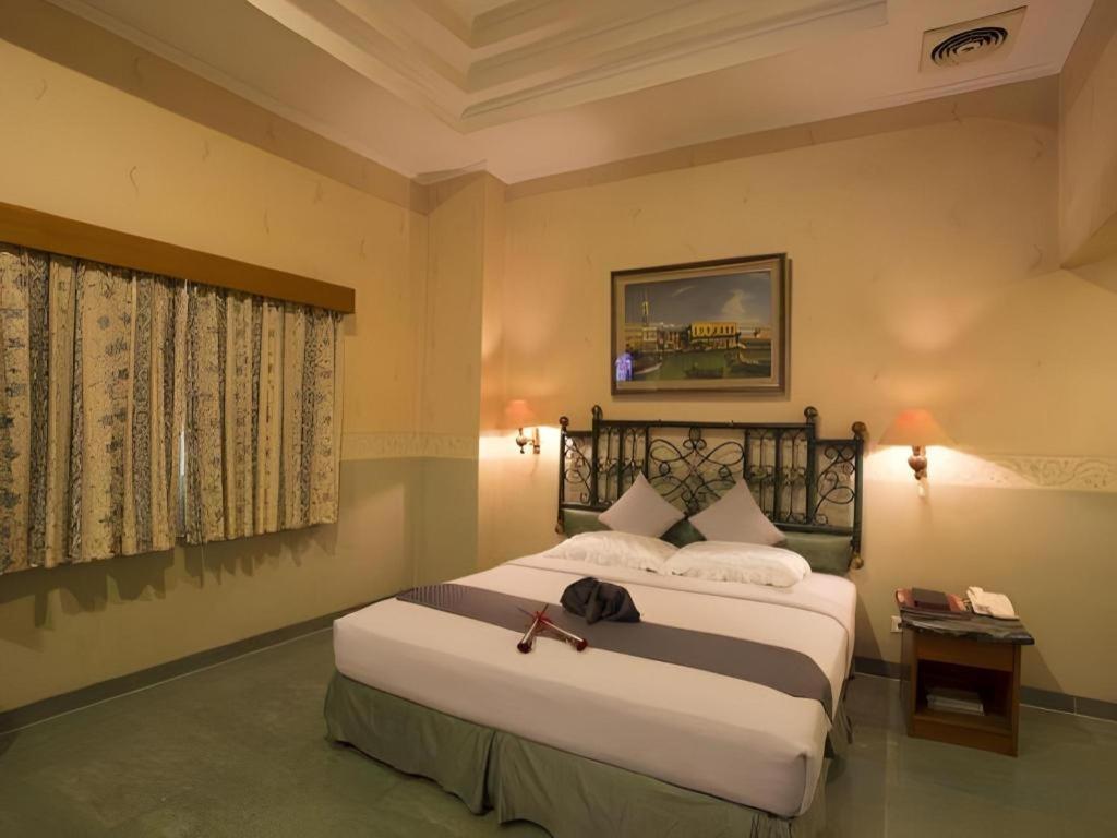 Classic Hotel Jakarta Exterior foto