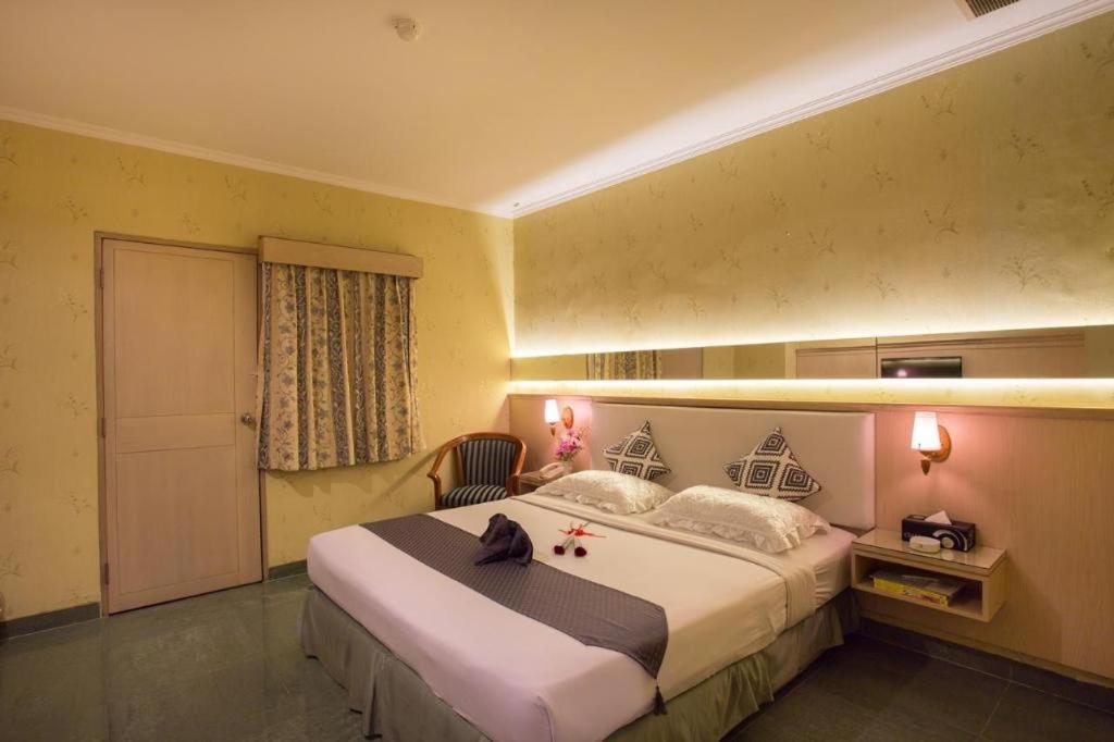 Classic Hotel Jakarta Exterior foto